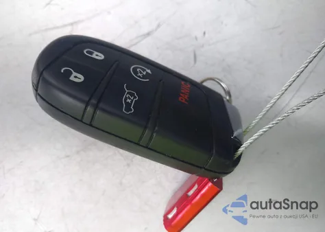 2018 Jeep Compass Latitude 4X4 z USA, uszkodzony, nr VIN 3C4NJDBB3JT126852